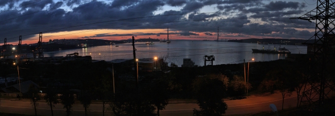 Панорама порта и бухты.